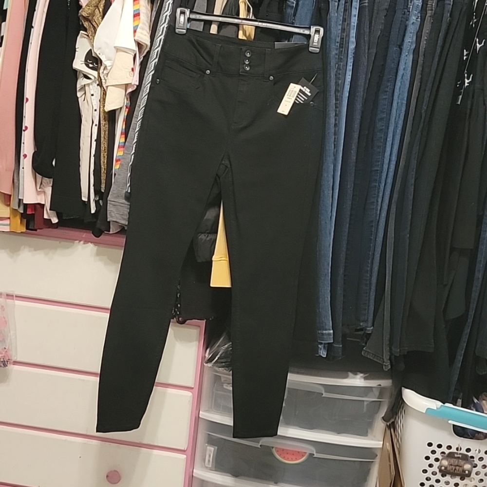 Hot Topic Blk Hi-Rise Super Skinny Jeans